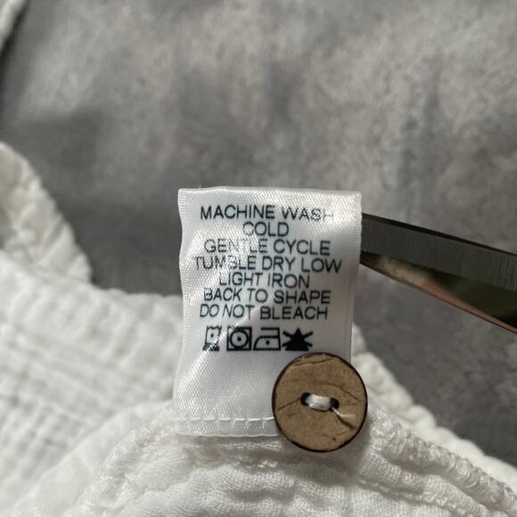 Xirena Top Small White Gauzy Lightweight Coastal Peasant Boho Vacation Resort - Picture 5 of 8